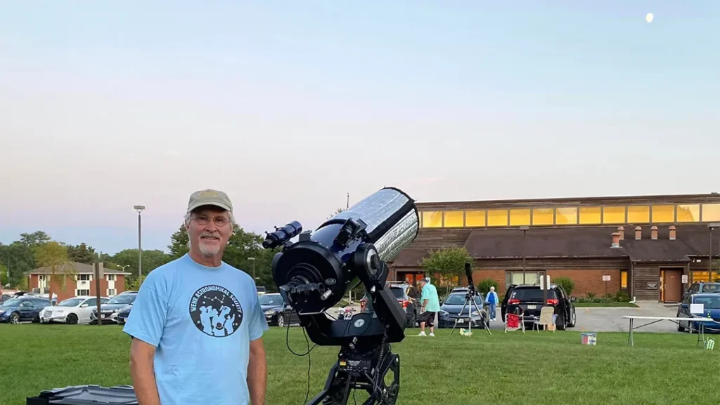 large telescope pointed to the moon